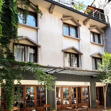 아파트 Level Suites - 104 *